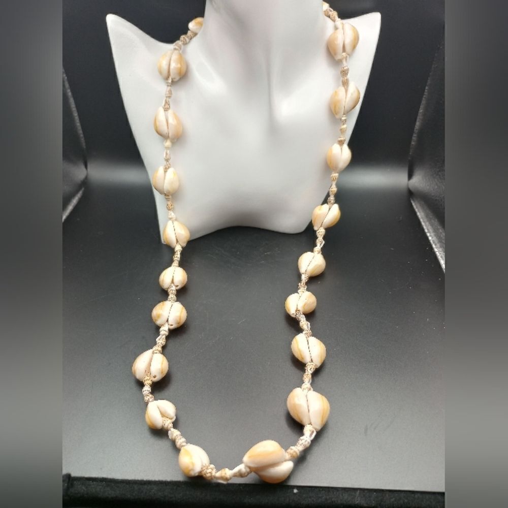 Tropical goddess authentic shell beach vacation necklace N337